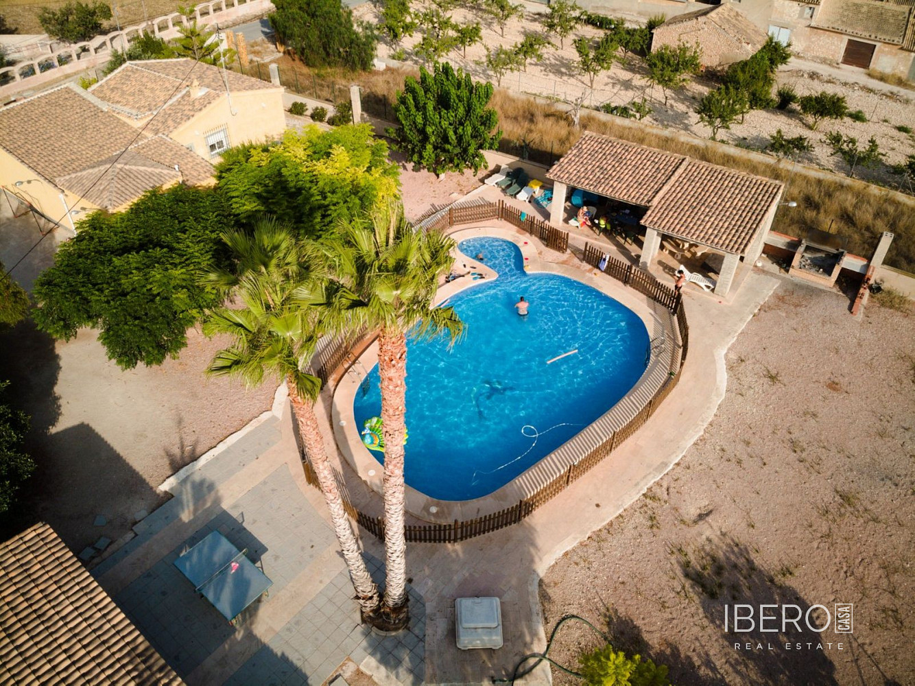 Prodej domu 200 m² s pozemkem 2 200 m²