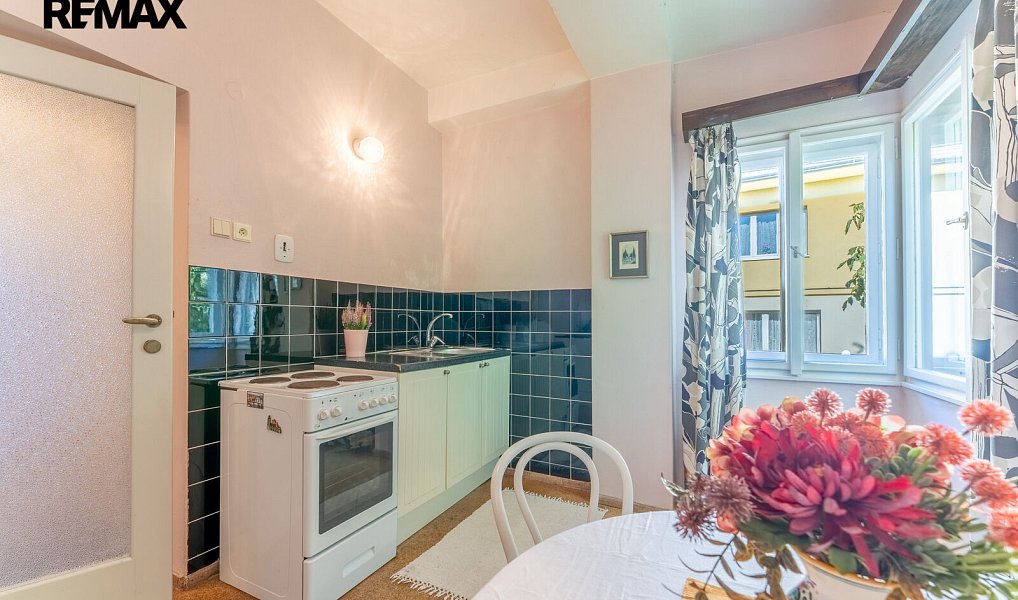 Prodej domu 210 m² s pozemkem 385 m², Praha – náhled fotky 16