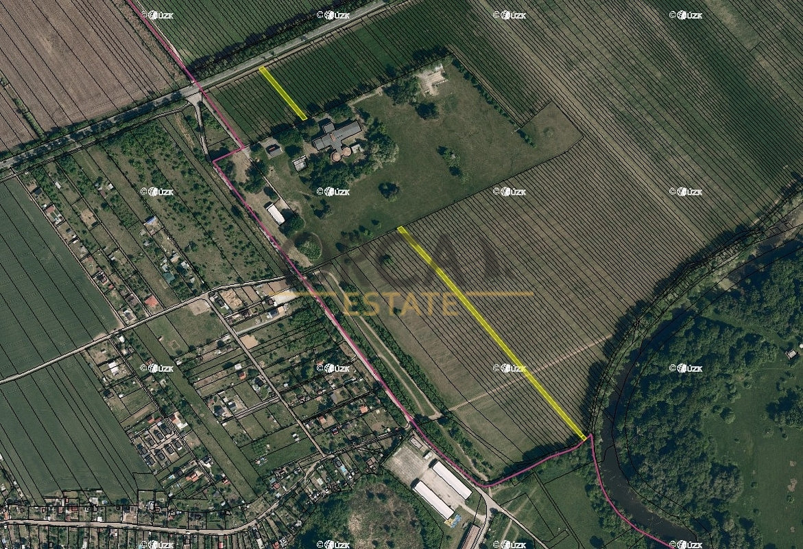 Prodej pole 1 097 m²