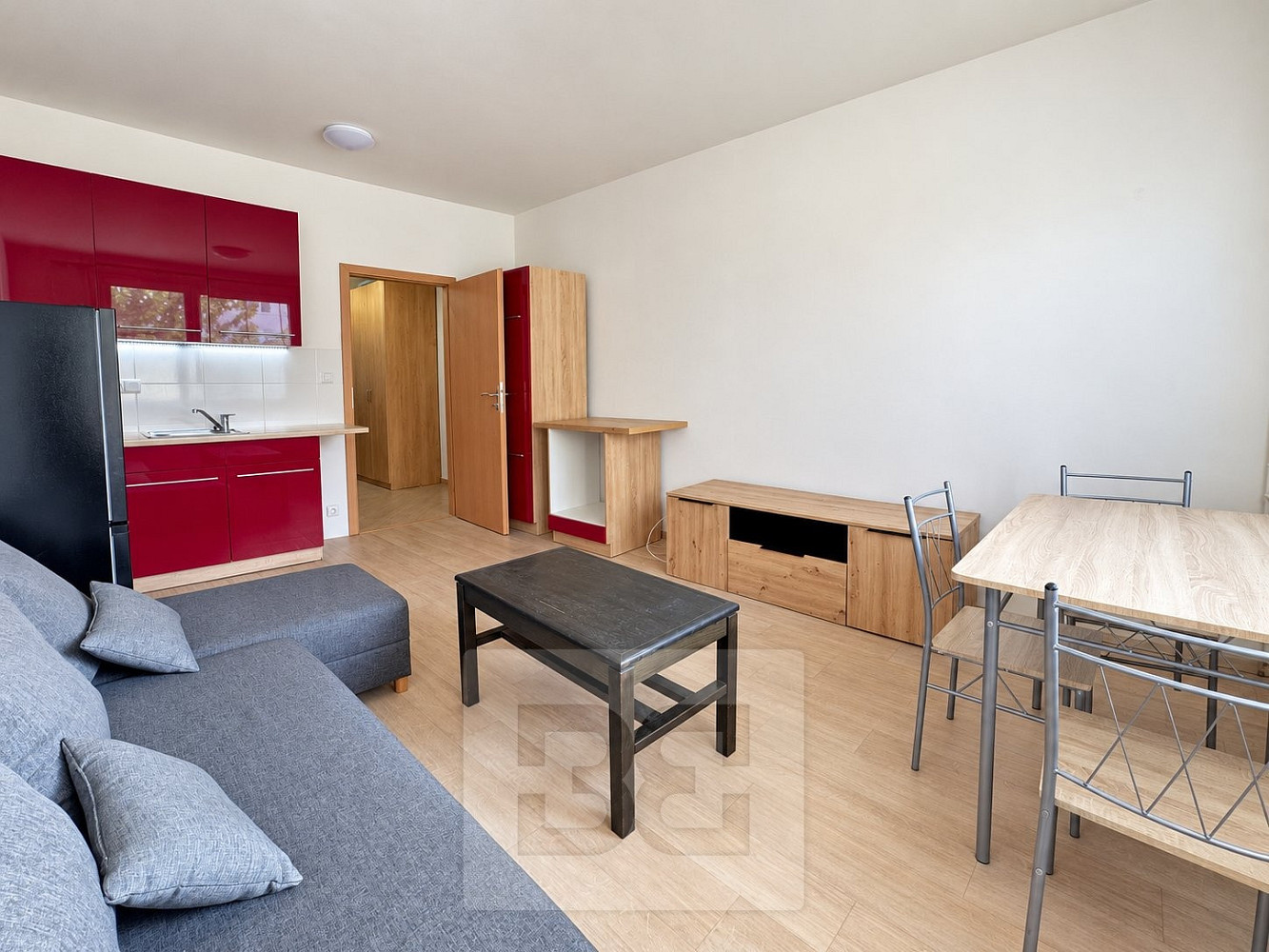 Pronájem bytu 2+kk 36 m² – fotografie 5
