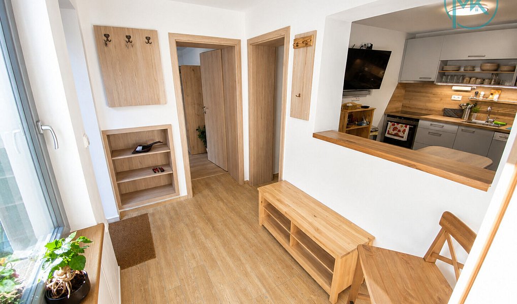 Pronájem domu 65 m² s pozemkem 108 m², Staré Město – náhled fotky 2