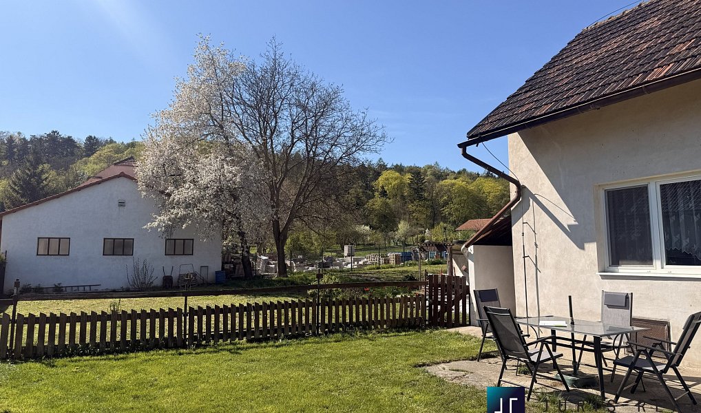 Prodej domu 115 m² s pozemkem 1 556 m², Jeviněves – náhled fotky 10