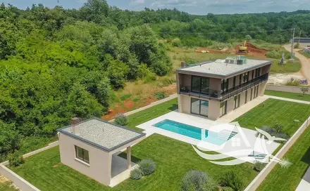 Prodej domu 243 m² s pozemkem 1 080 m², Poreč, Matulini, Chorvatsko