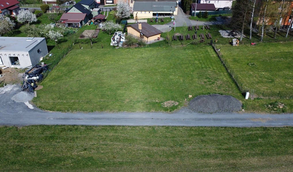 Prodej stavebního pozemku 1 007 m², Lešná – náhled fotky 9
