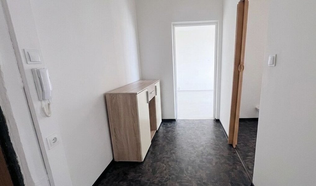 Prodej bytu 2+1 61 m², Chomutov – náhled fotky 9