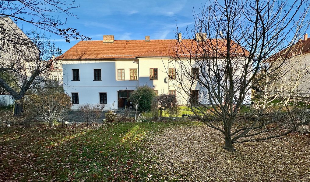 Prodej domu 503 m² s pozemkem 1 727 m², Pelhřimov – náhled fotky 2