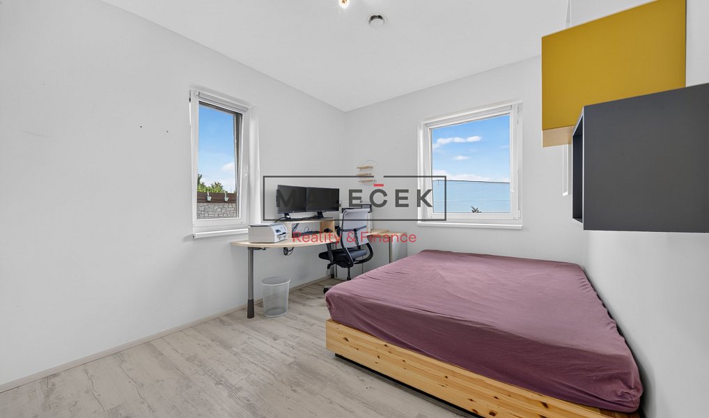 Prodej domu 154 m² s pozemkem 1 277 m², Hostouň – náhled fotky 30