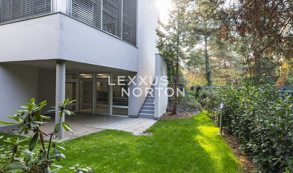 Pronájem domu 400 m² s pozemkem 300 m², Praha – náhled fotky 14