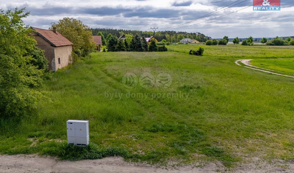 Prodej stavebního pozemku 2 292 m², Konětopy – náhled fotky 2