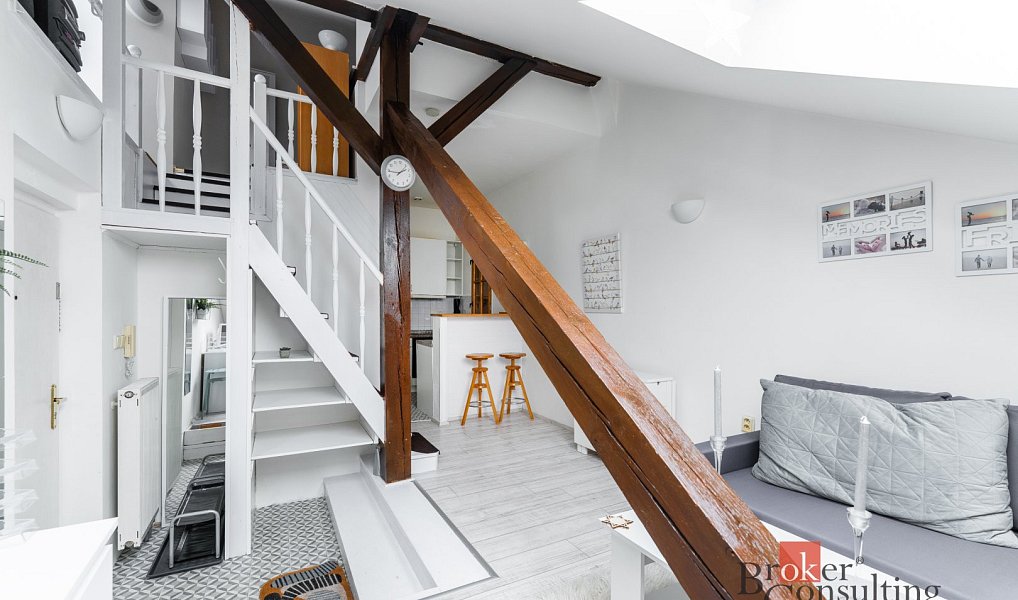 Pronájem bytu 1+kk 26 m², Praha – náhled fotky 3