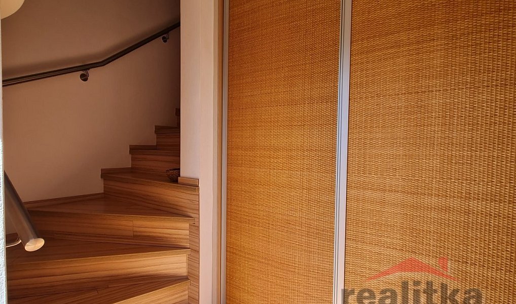 Prodej domu 334 m² s pozemkem 533 m², Opava – náhled fotky 23
