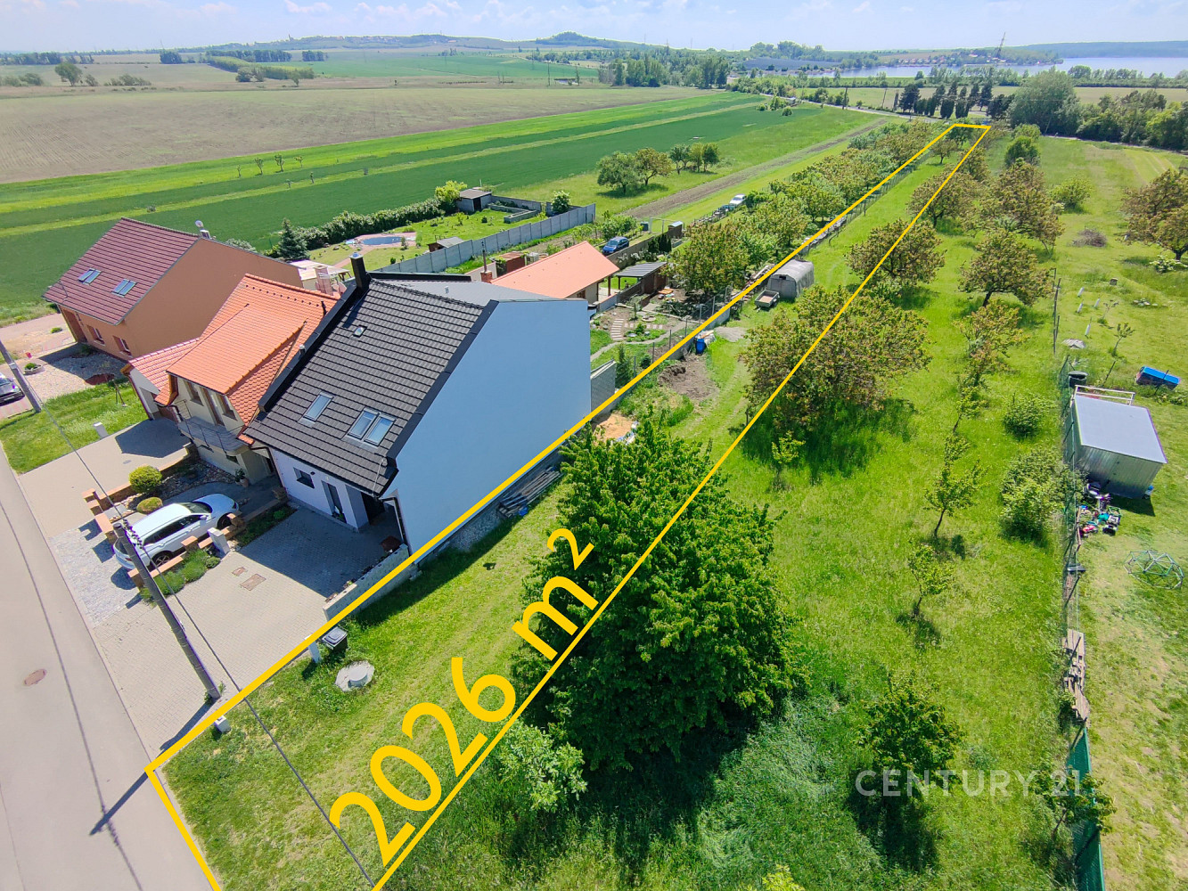 Prodej stavebního pozemku 2 026 m² – fotografie 3