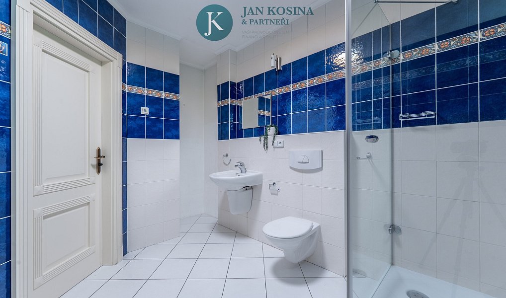 Prodej domu 236 m² s pozemkem 921 m², Hrusice – náhled fotky 8