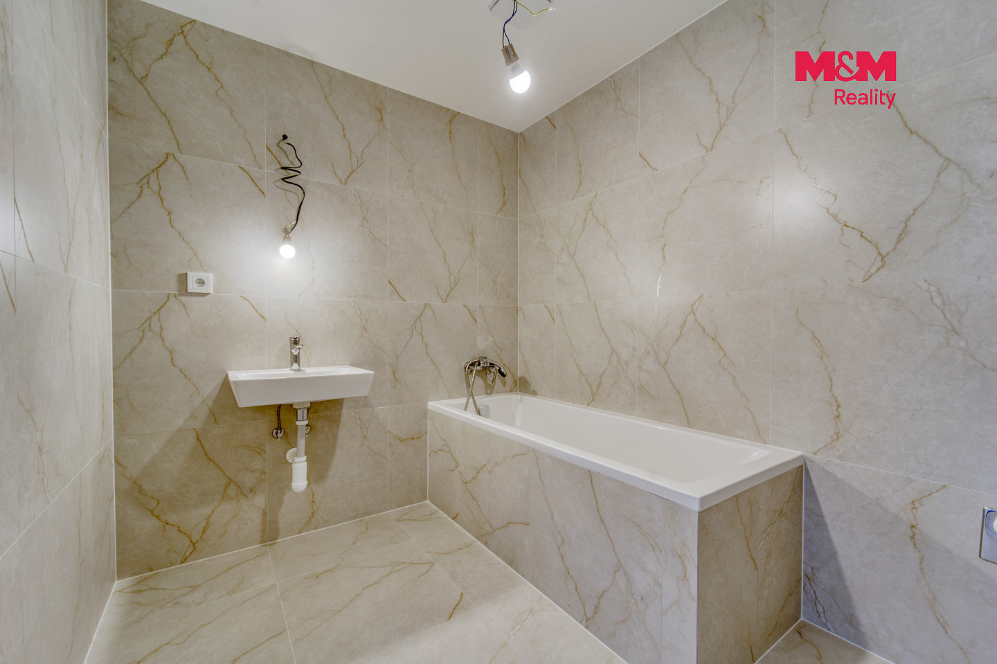 Pronájem bytu 3+kk 92 m² – fotografie 3