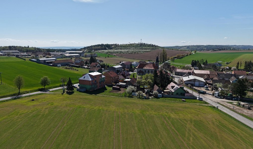Prodej stavebního pozemku 437 m², Myslejovice – náhled fotky 5