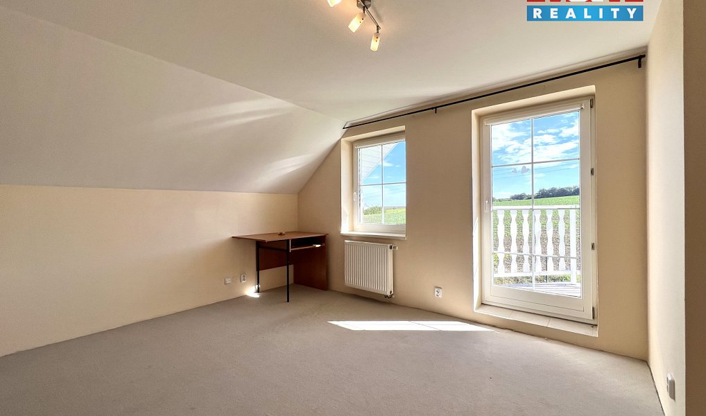 Prodej domu 200 m² s pozemkem 831 m², Panenské Břežany – náhled fotky 22