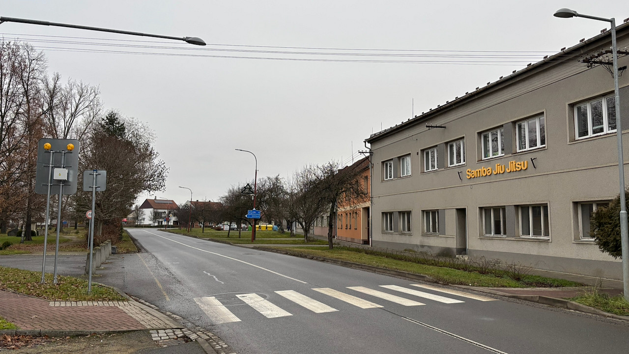Dům s rozsáhlými prostory v centru města! – pohled 2