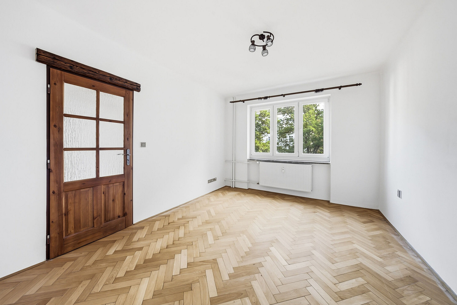 Pronájem bytu 2+1 57 m² – fotografie 4