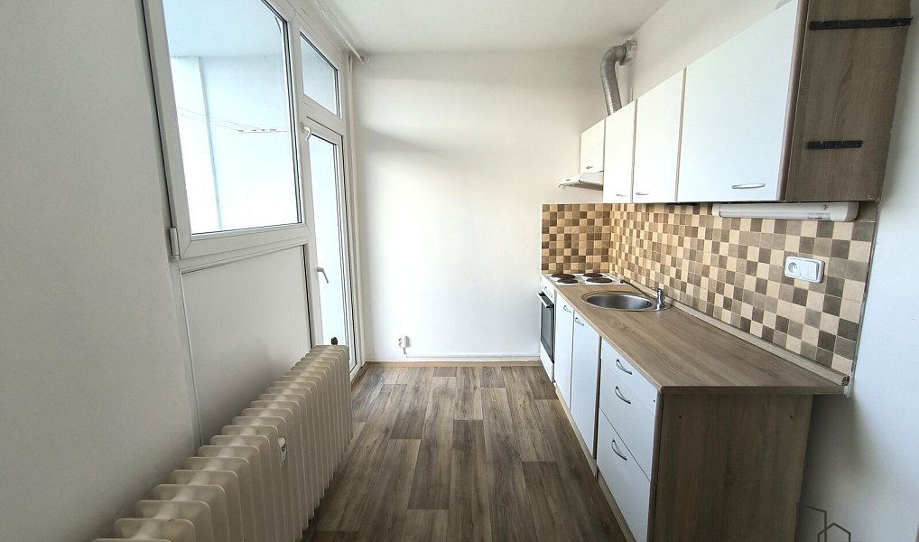 Pronájem bytu 2+1 40 m², Bílina – náhled fotky 8