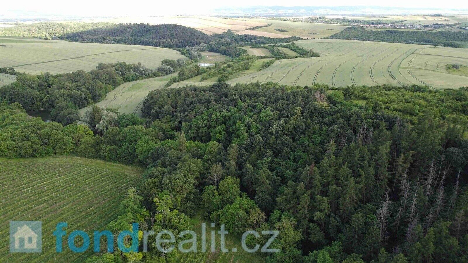 Prodej pozemku 4 351 m²