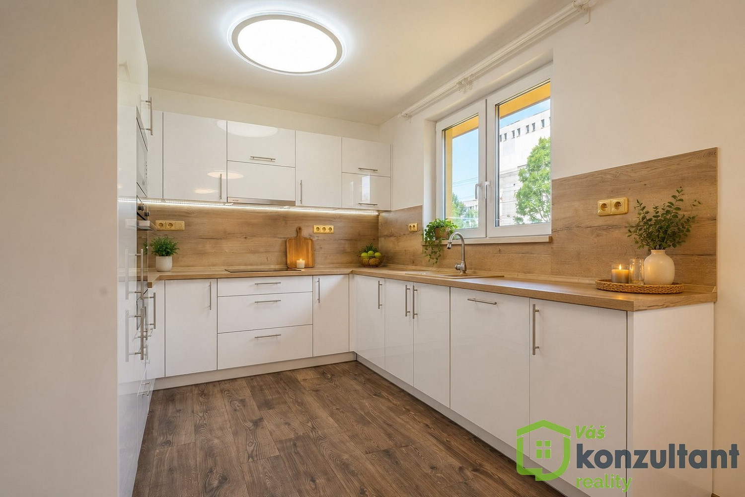 Prodej domu 85 m² s pozemkem 381 m² – fotografie 2