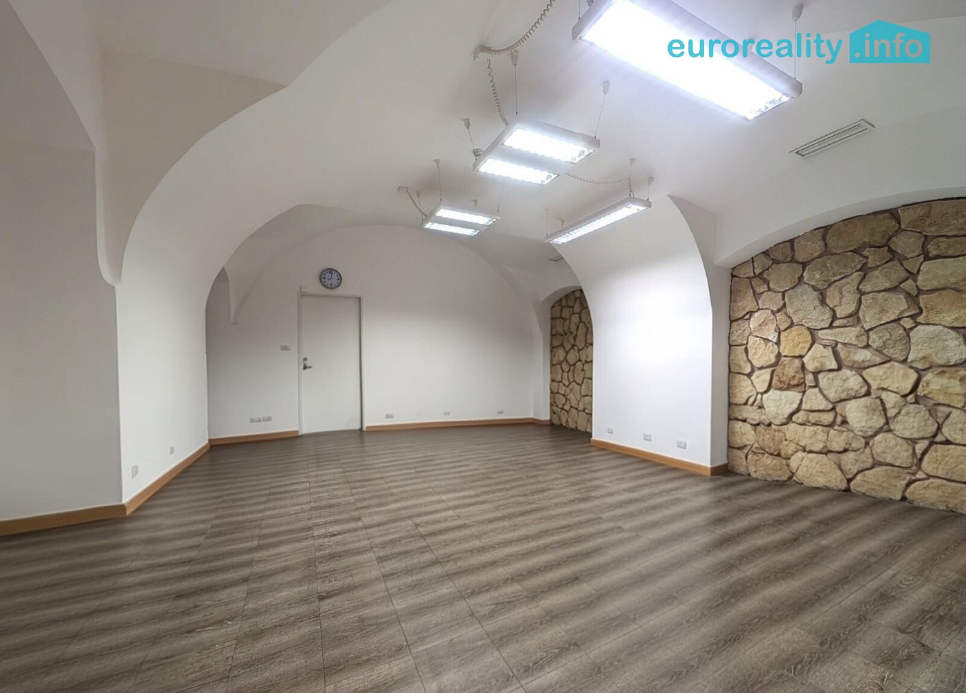 Pronájem obchodních prostor 50 m²