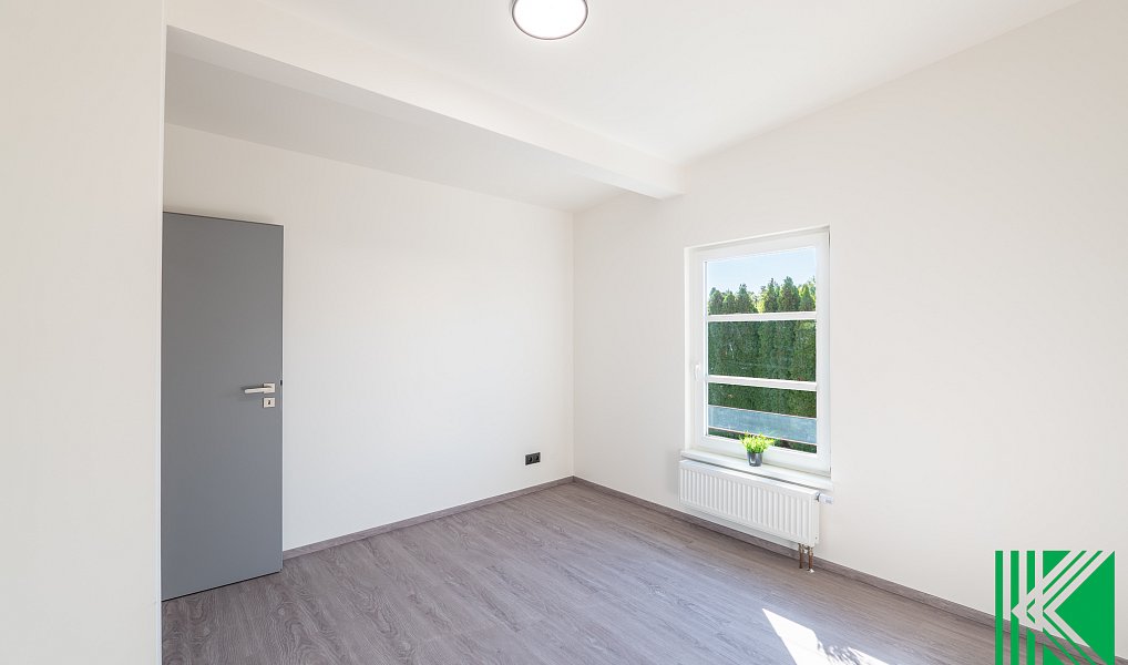 Prodej domu 102 m² s pozemkem 447 m², Zlončice – náhled fotky 31