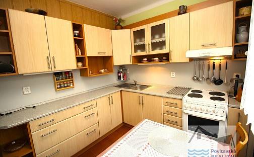 Prodej bytu 3+1 84 m², Na Blatech, Pacov, okres Pelhřimov