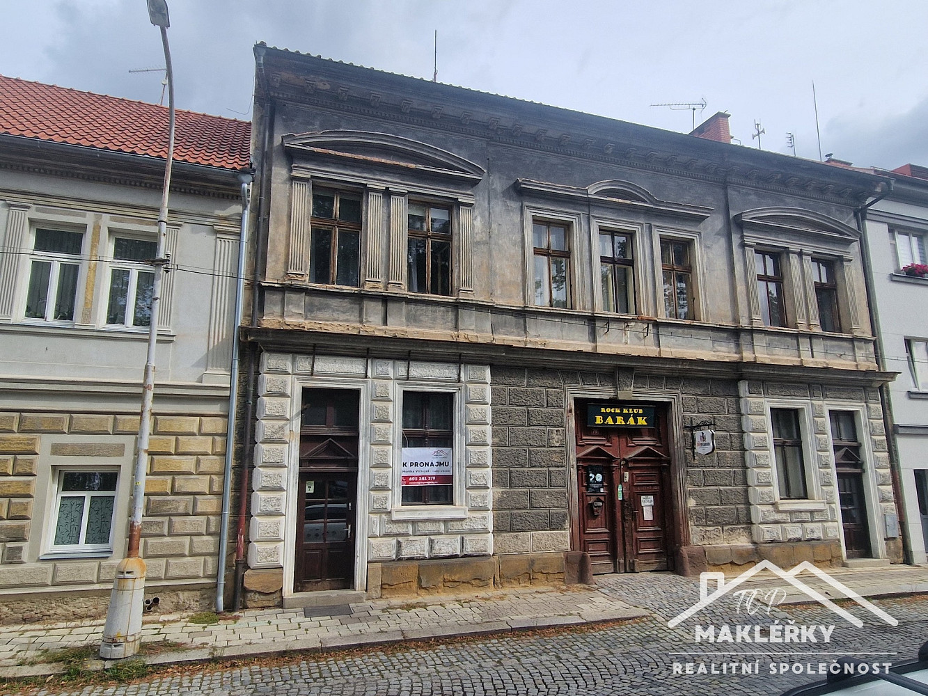 Pronájem obchodních prostor 75 m²