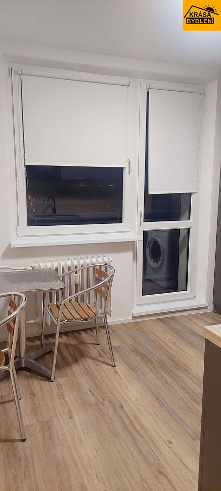 Pronájem bytu 1+1 37 m² — photo 2