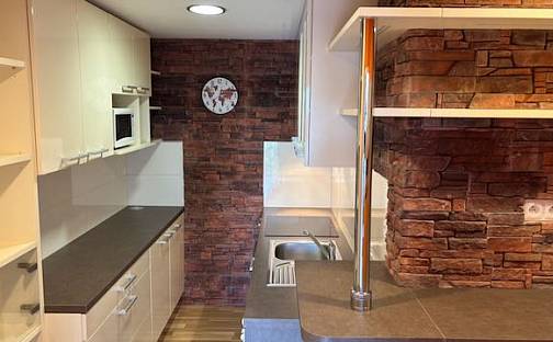 Prodej bytu 2+1 45 m², Frýdlantská, Praha 8 - Kobylisy