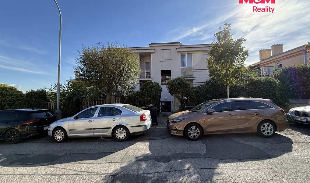 Pronájem bytu 1+kk 60 m², Praha – náhled fotky 11
