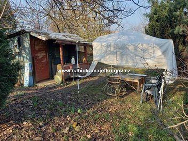 Prodej pozemku 1 500 m² – fotografie 3