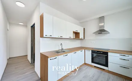 Pronájem bytu 2+1 57 m², Pražská, Znojmo