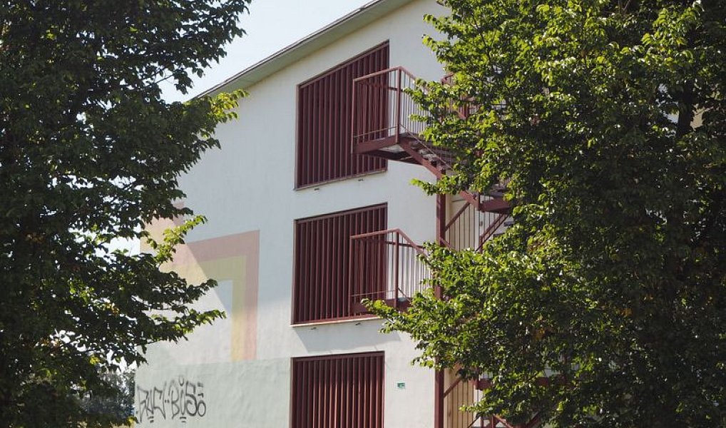 Pronájem zděné garáže ve Strakonicích, ulice Obránců míru, Strakonice – náhled fotky 2