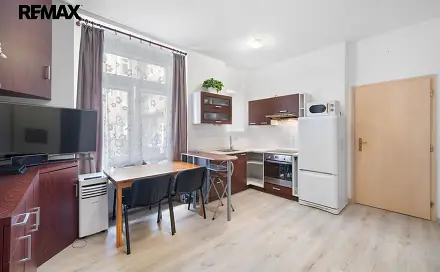 Pronájem bytu 1+kk 33 m²