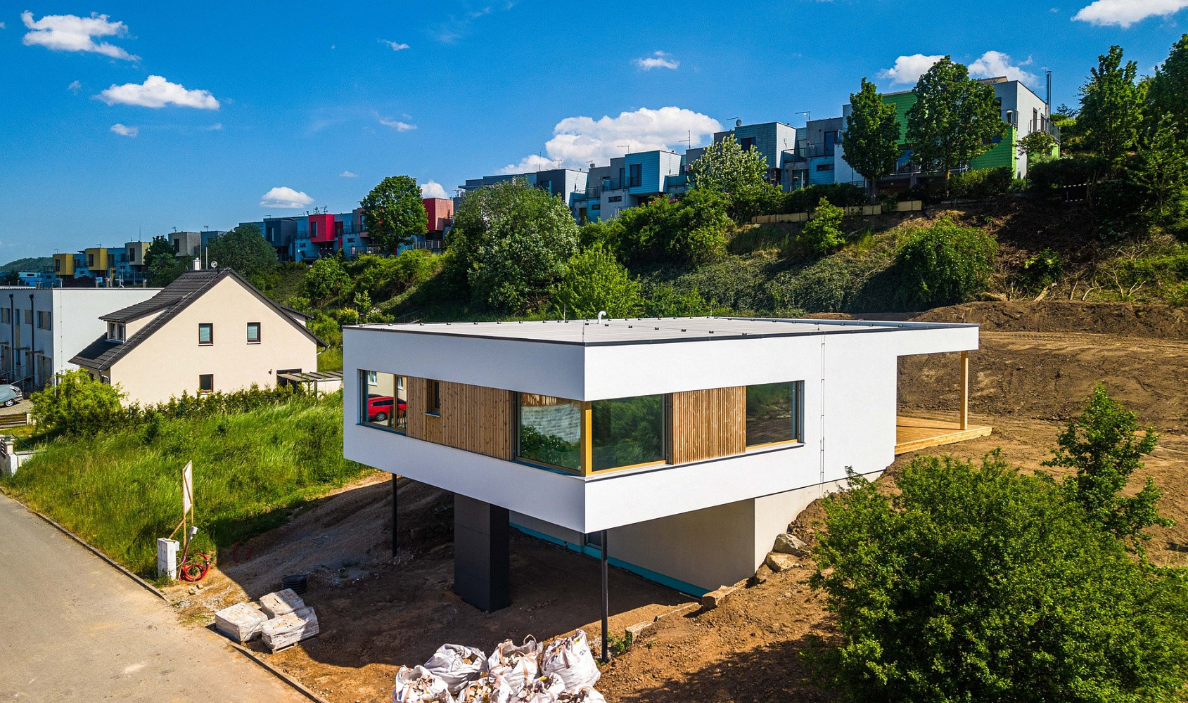 Prodej domu 180 m² s pozemkem 696 m² — photo 2