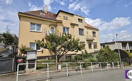 Prodej domu 255 m² s pozemkem 384 m², Pod Sychrovem II, Praha 10 - Michle