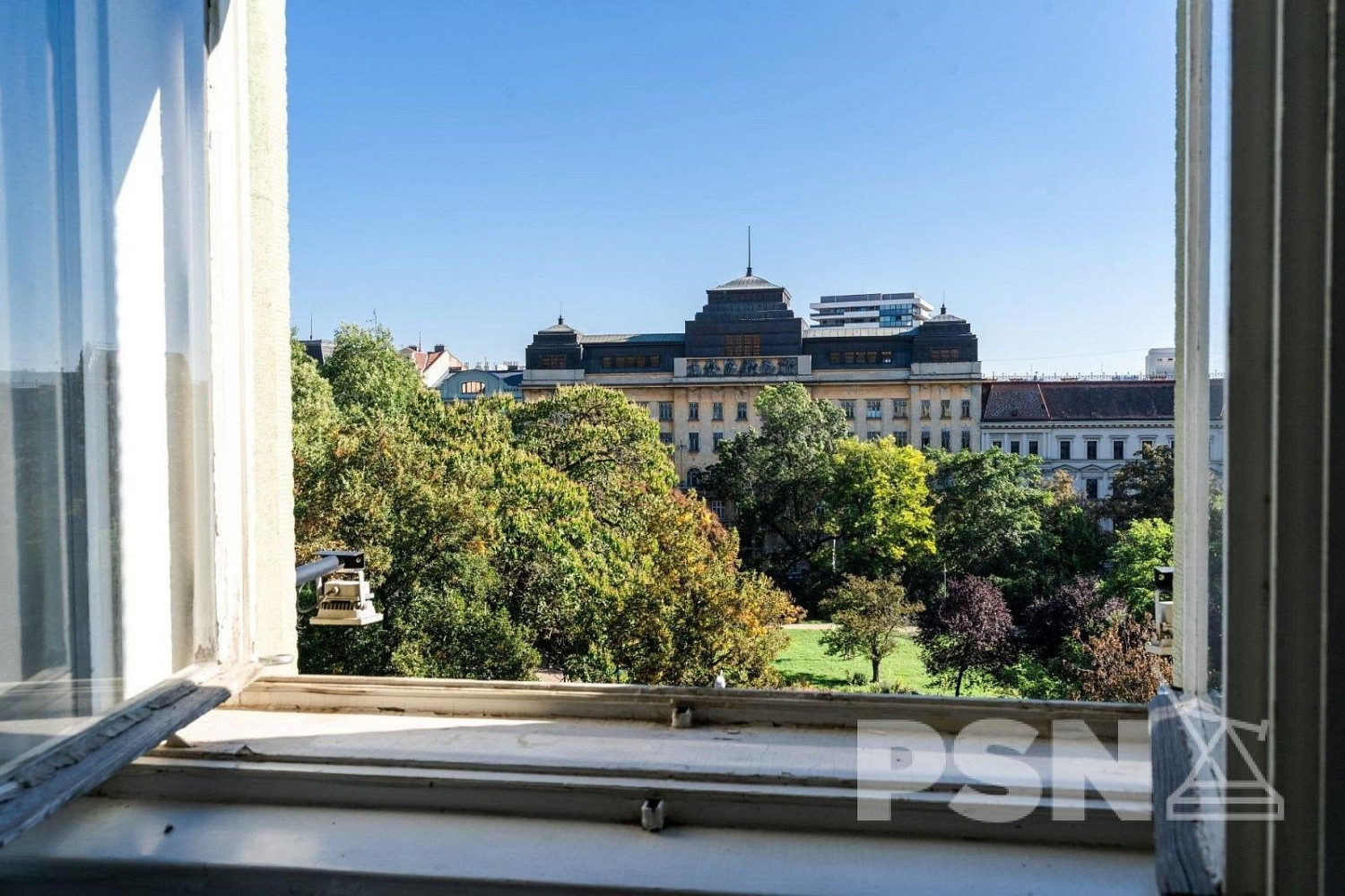 Pronájem kanceláře 50 m² — photo 3