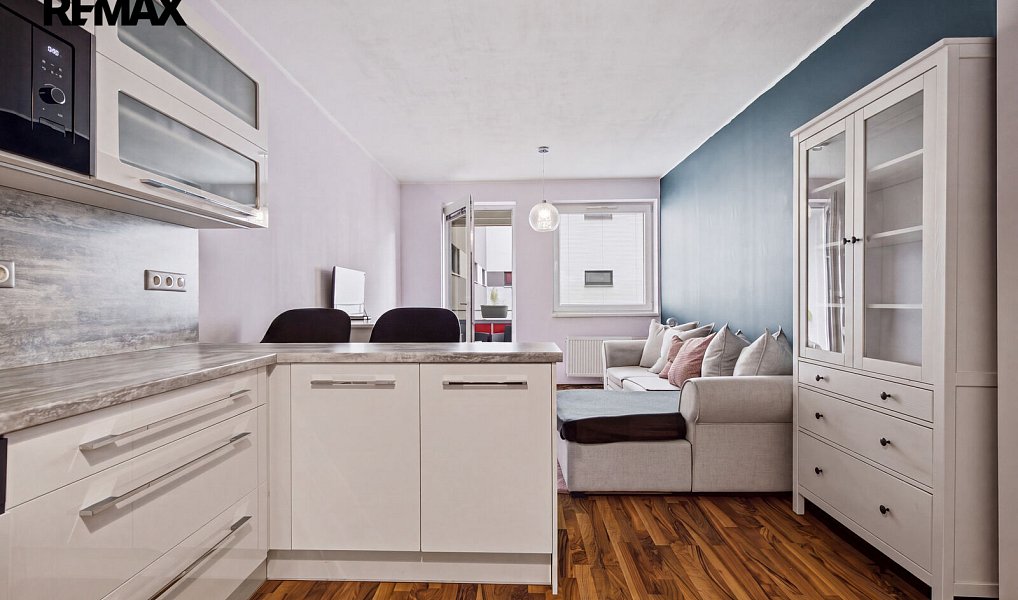 Prodej bytu 2+kk 47 m², Praha – náhled fotky 3