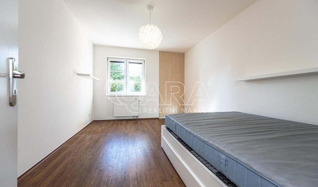 Pronájem bytu 3+kk 82 m², Holubice – náhled fotky 11