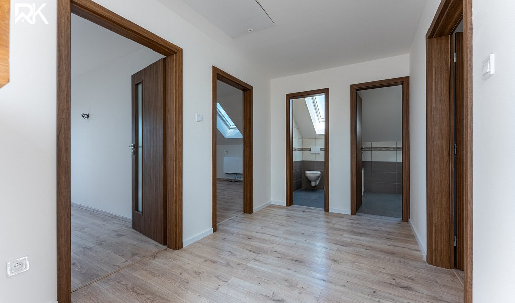 Prodej domu 162 m² s pozemkem 377 m², Kolín – náhled fotky 16