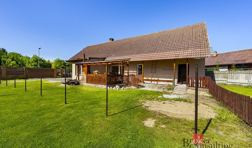 Prodej domu 132 m² s pozemkem 589 m², Tis – náhled fotky 2