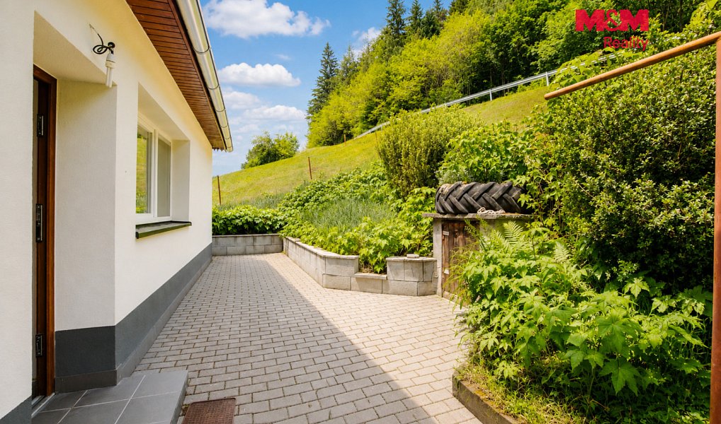 Prodej domu 180 m² s pozemkem 5 082 m², Hutisko-Solanec – náhled fotky 5