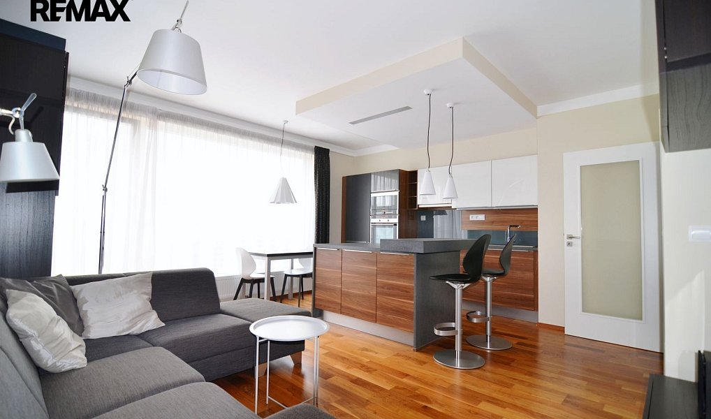Pronájem bytu 2+kk 68 m², Praha – náhled fotky 7