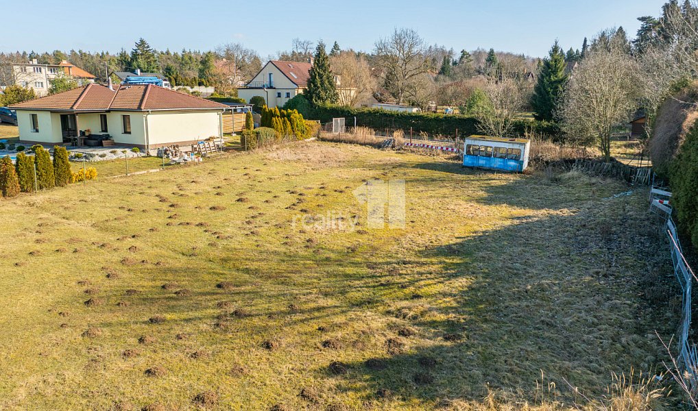 Prodej stavebního pozemku 1 151 m², Jesenice – náhled fotky 16