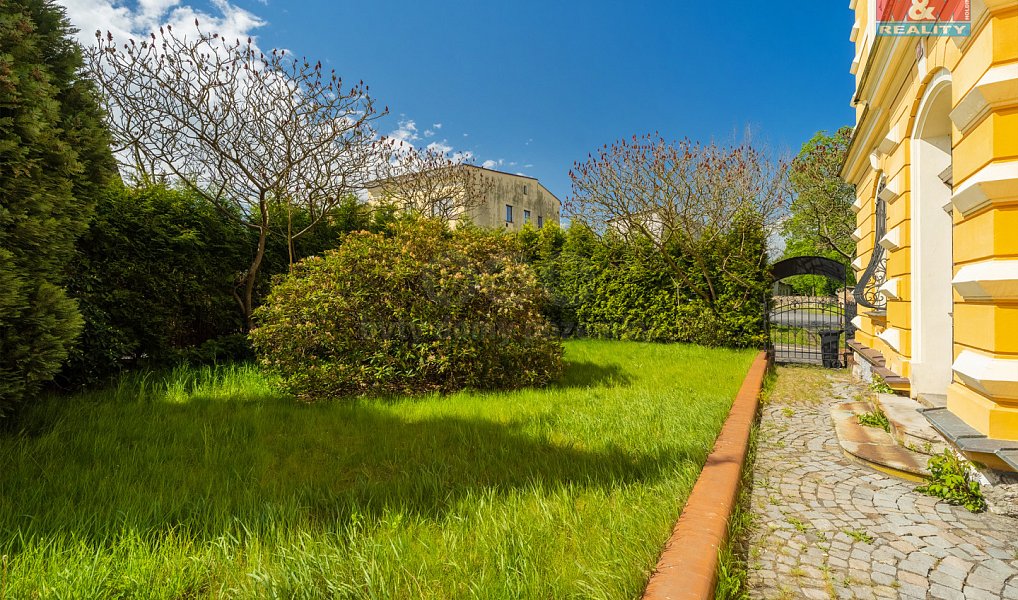 Prodej domu 1 225 m² s pozemkem 1 472 m², Česká Kamenice – náhled fotky 3