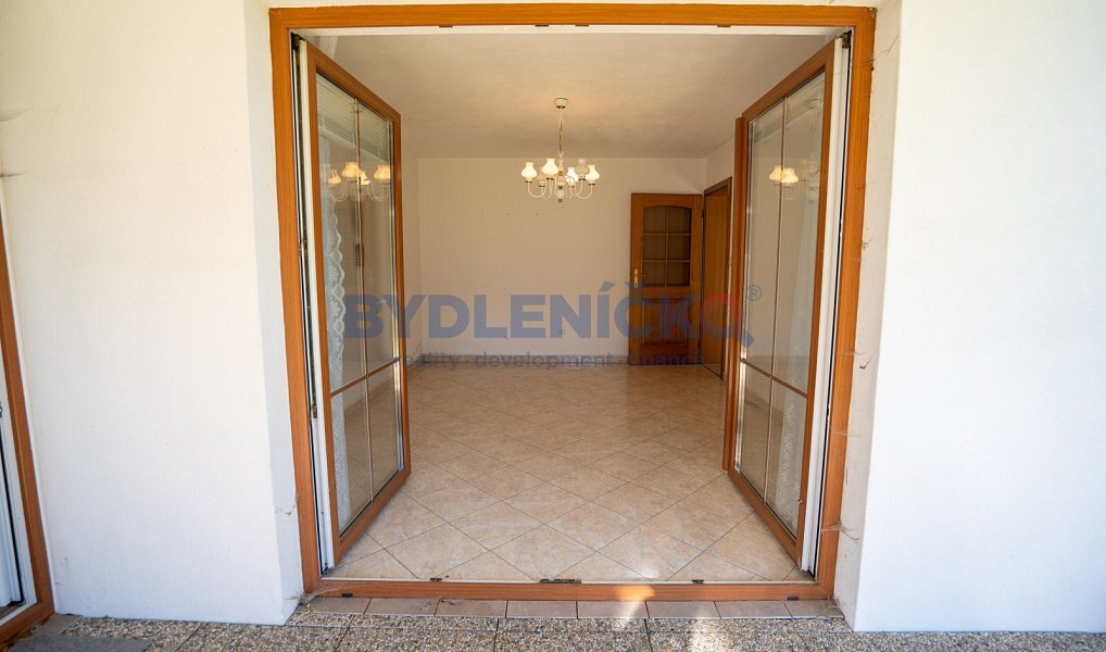 Prodej domu 248 m² s pozemkem 701 m², Volary – náhled fotky 16