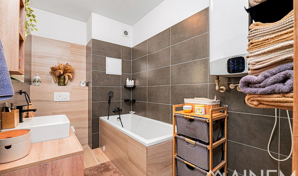 Prodej bytu 3+kk 84 m², Dobřany – náhled fotky 8