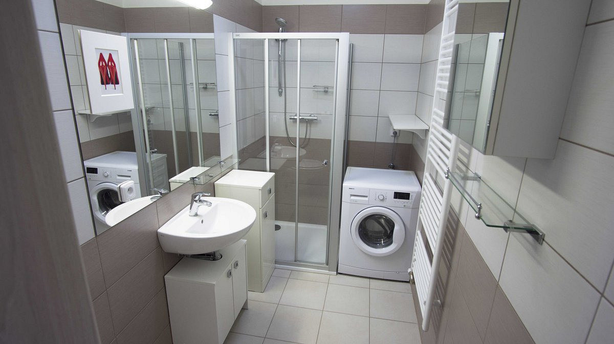Pronájem bytu 2+kk 62 m² – pohled 6